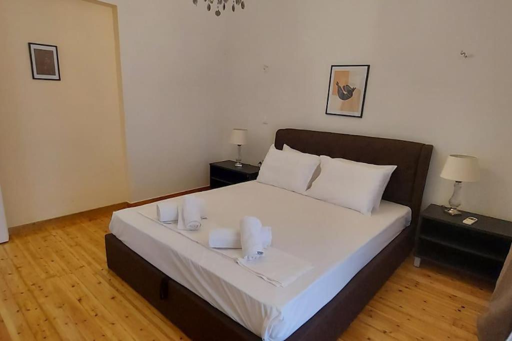 Appartement Spacious Beauty In Athens, 55m2, Metro 7'